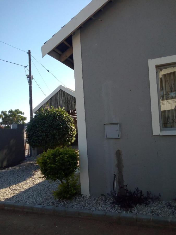 Rayon Guesthouse Phalaborwa Exterior photo